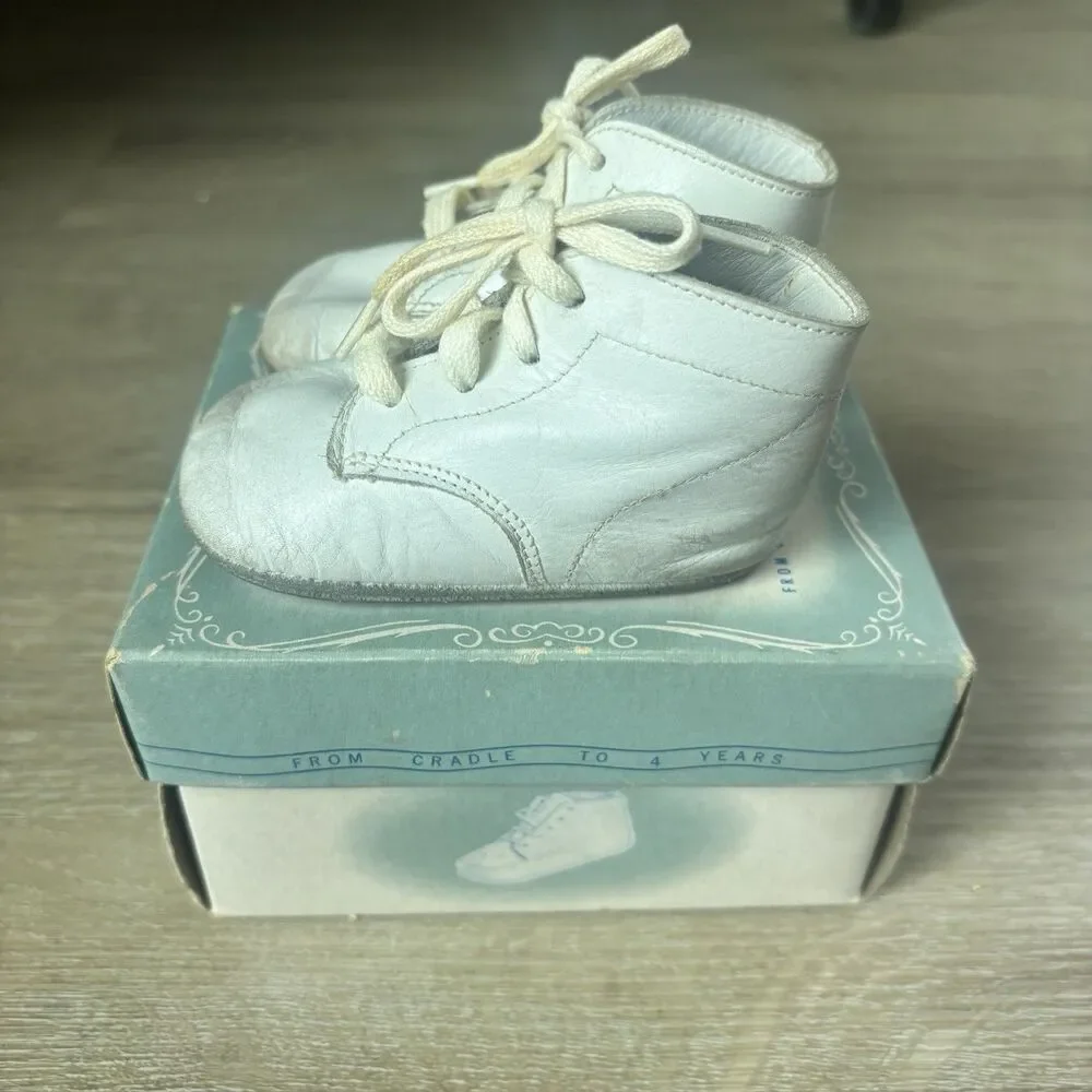 Vintage Baby Jumping Jacks Vaisey Bristol White Leather Shoes Size 3 D Boxed 50s